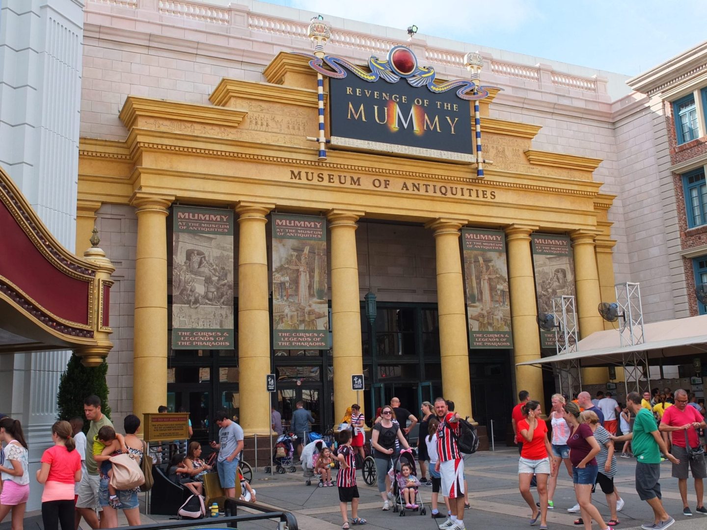 The Revenge Of The Mummy Ride Entrance, Packing list for Universal Studios Orlando