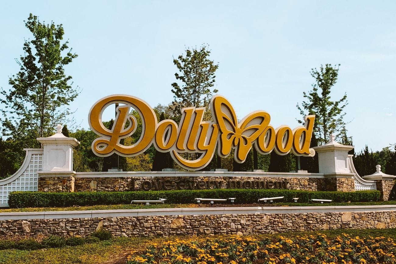 Dollywood sign