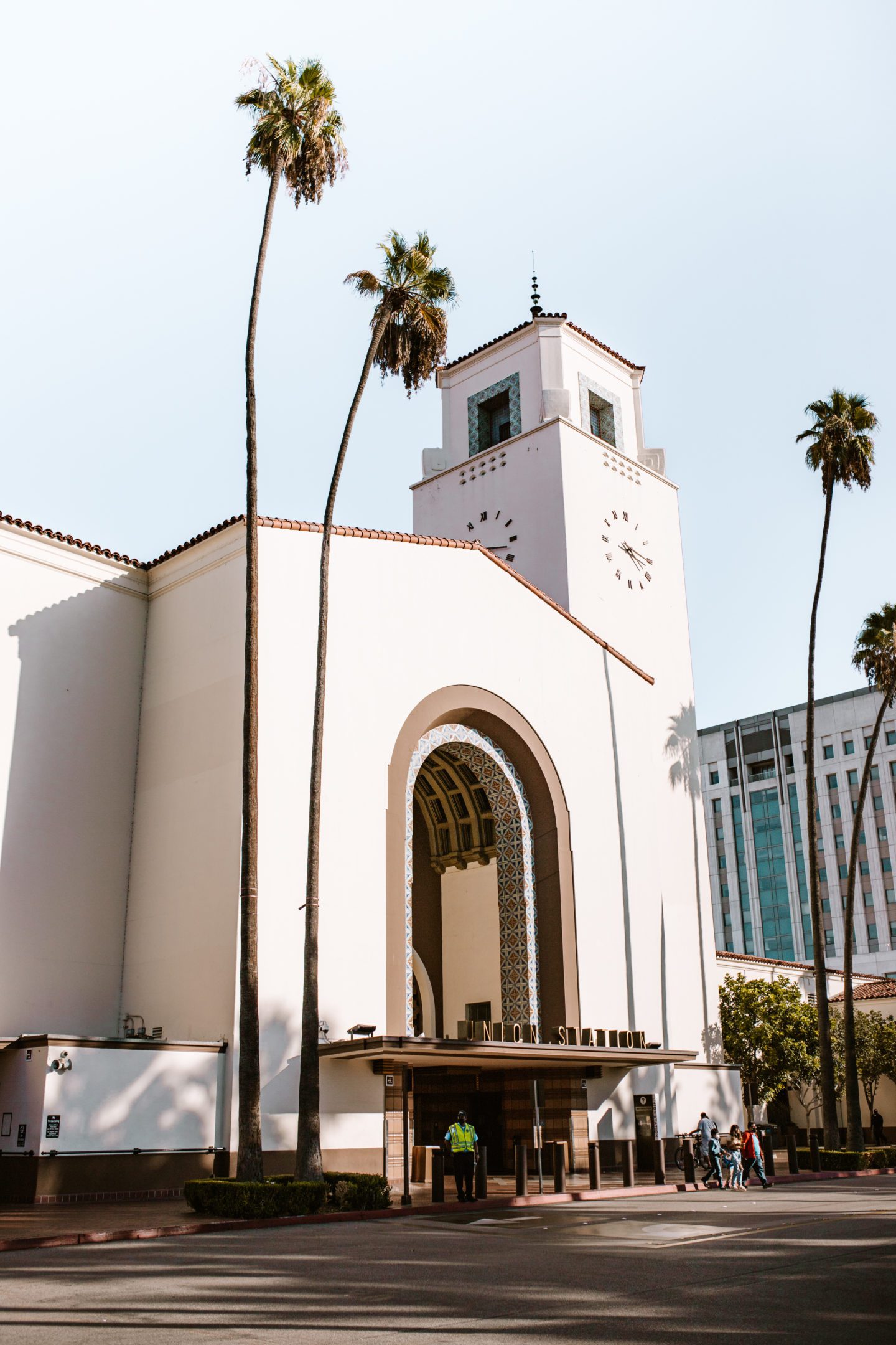 entrance to a train station, itinerary for Los Angeles 