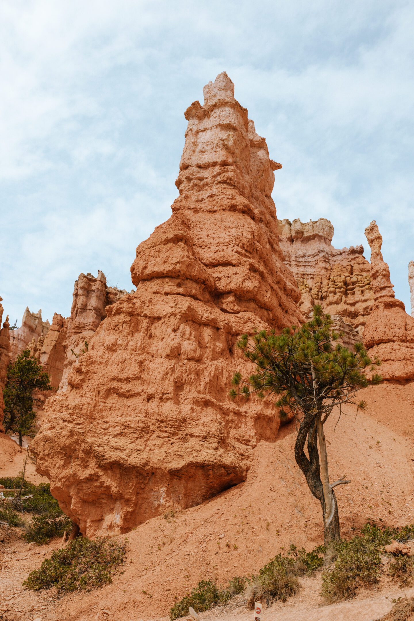 tall red rock spire, Bryce Canyon National Park Itinerary 